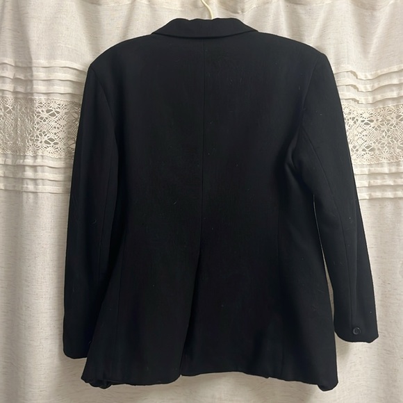 Devon-Aire Dressage Hunt Coat - Picture 5 of 7